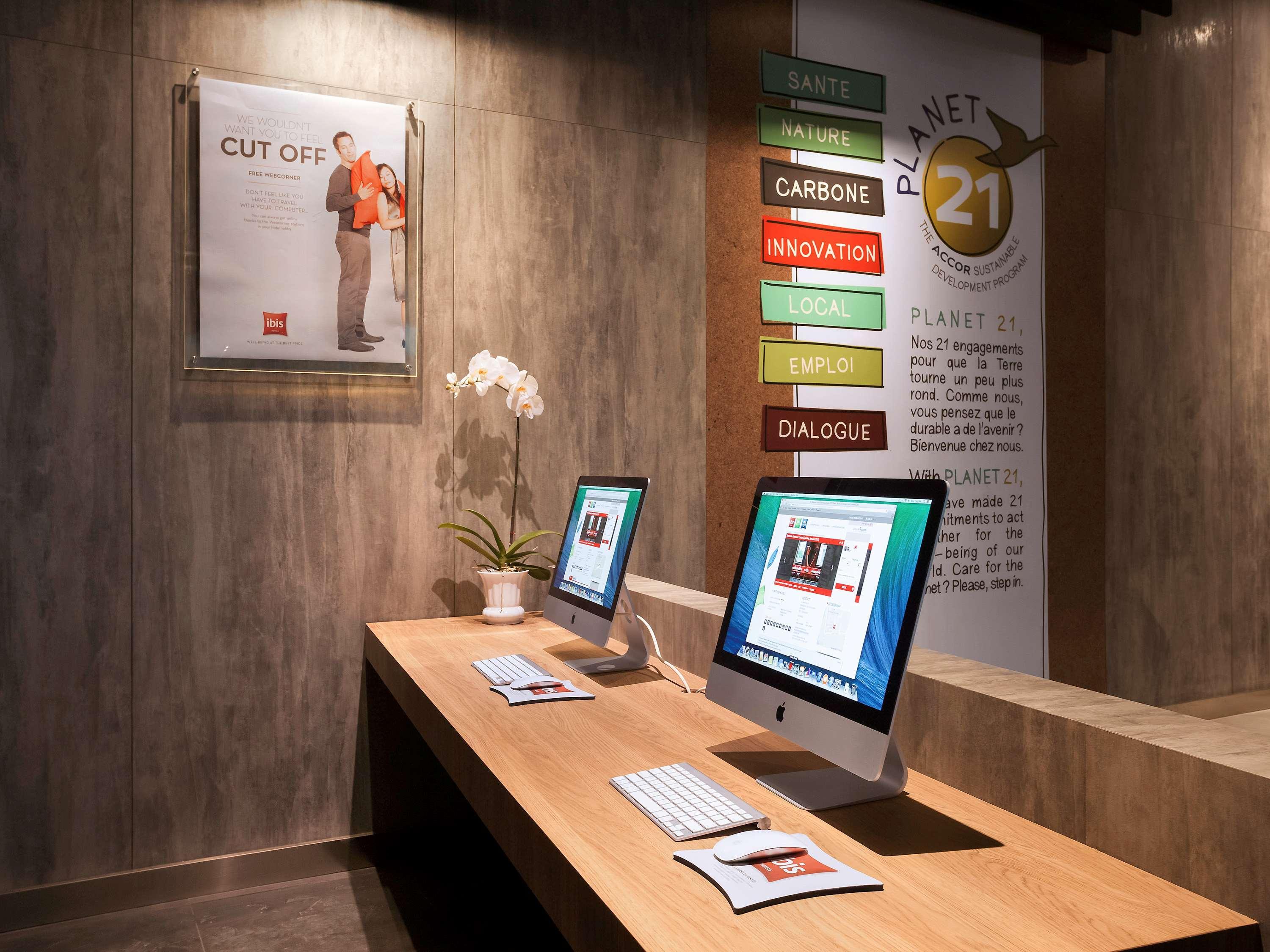 Ibis Makassar City Center Ngoại thất bức ảnh