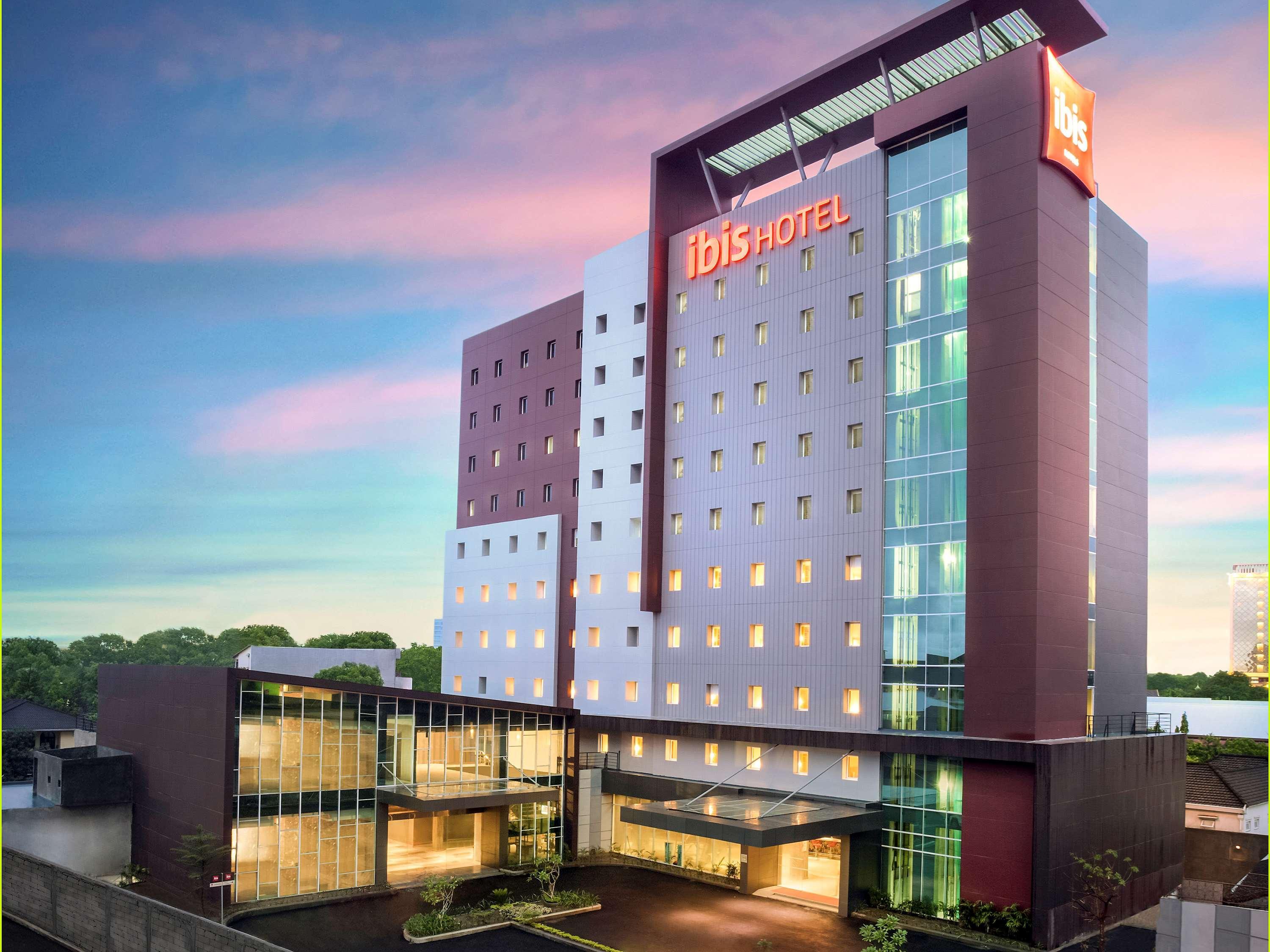 Ibis Makassar City Center Ngoại thất bức ảnh
