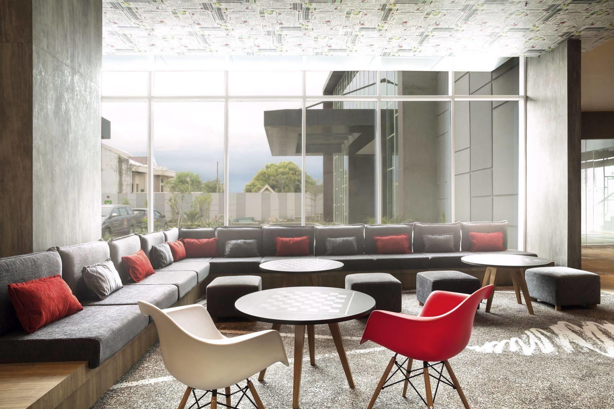 Ibis Makassar City Center Ngoại thất bức ảnh