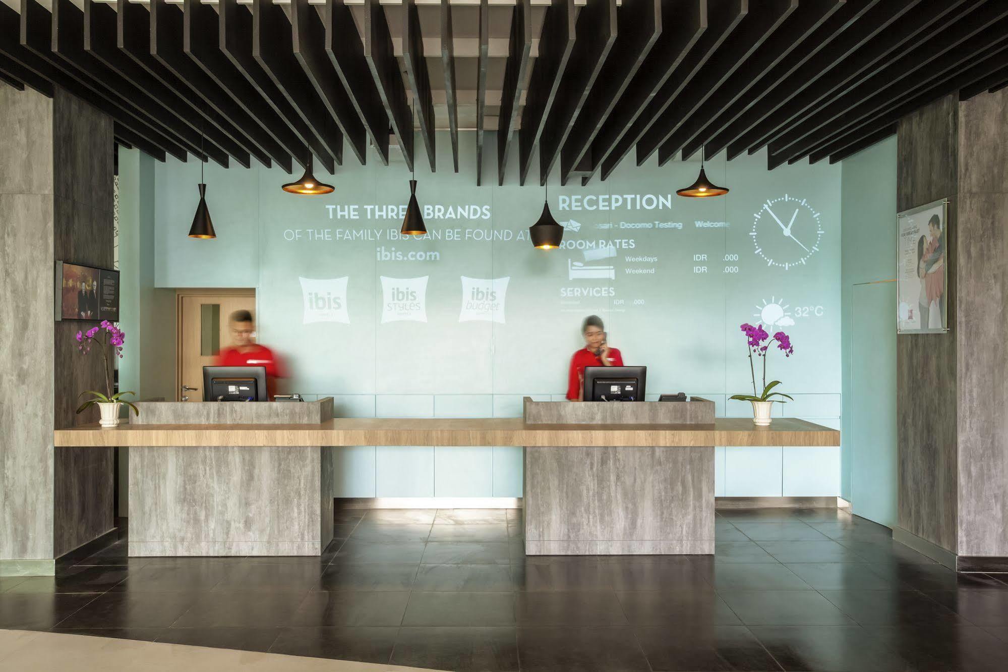 Ibis Makassar City Center Ngoại thất bức ảnh